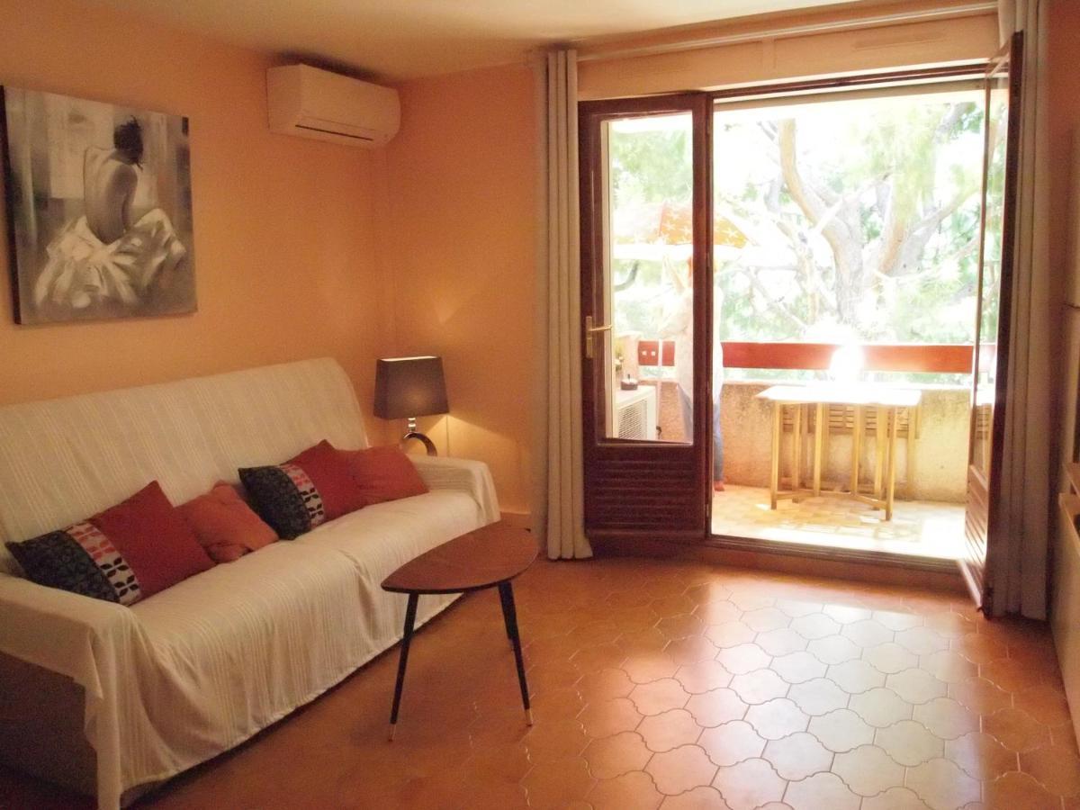 Appartement Fidji Saint-Cyr-sur-Mer Rum bild