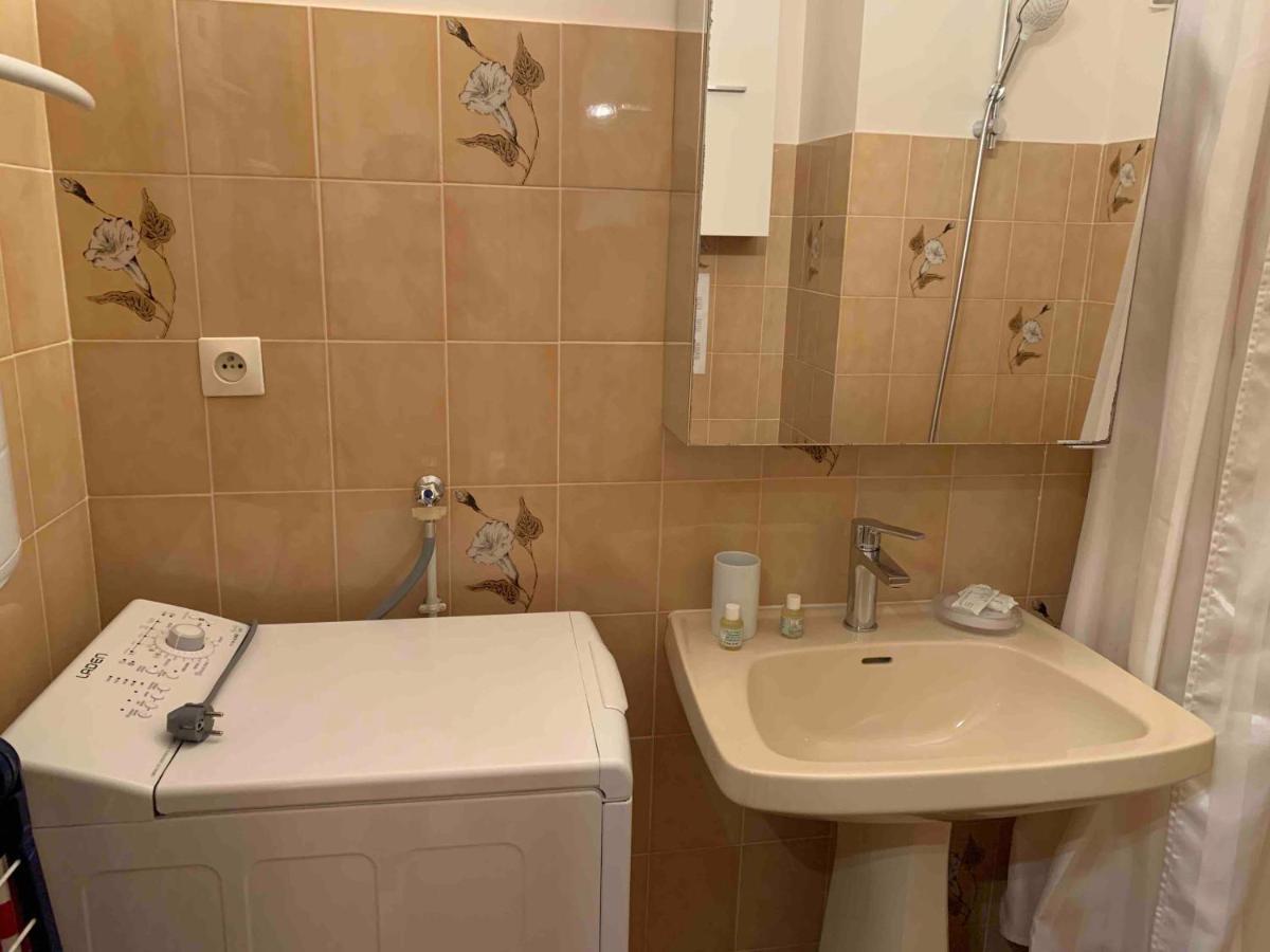 Appartement Fidji Saint-Cyr-sur-Mer Exteriör bild